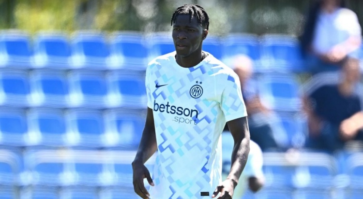 yl23455永利平台-国米青训前锋阿马杜-萨尔正式转会阿尔比诺莱费 年仅21岁