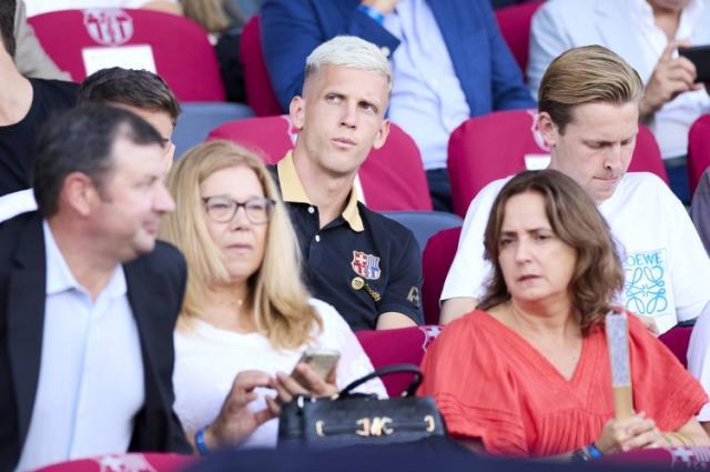 1735393270689001136.jpg VIP座位.jpg